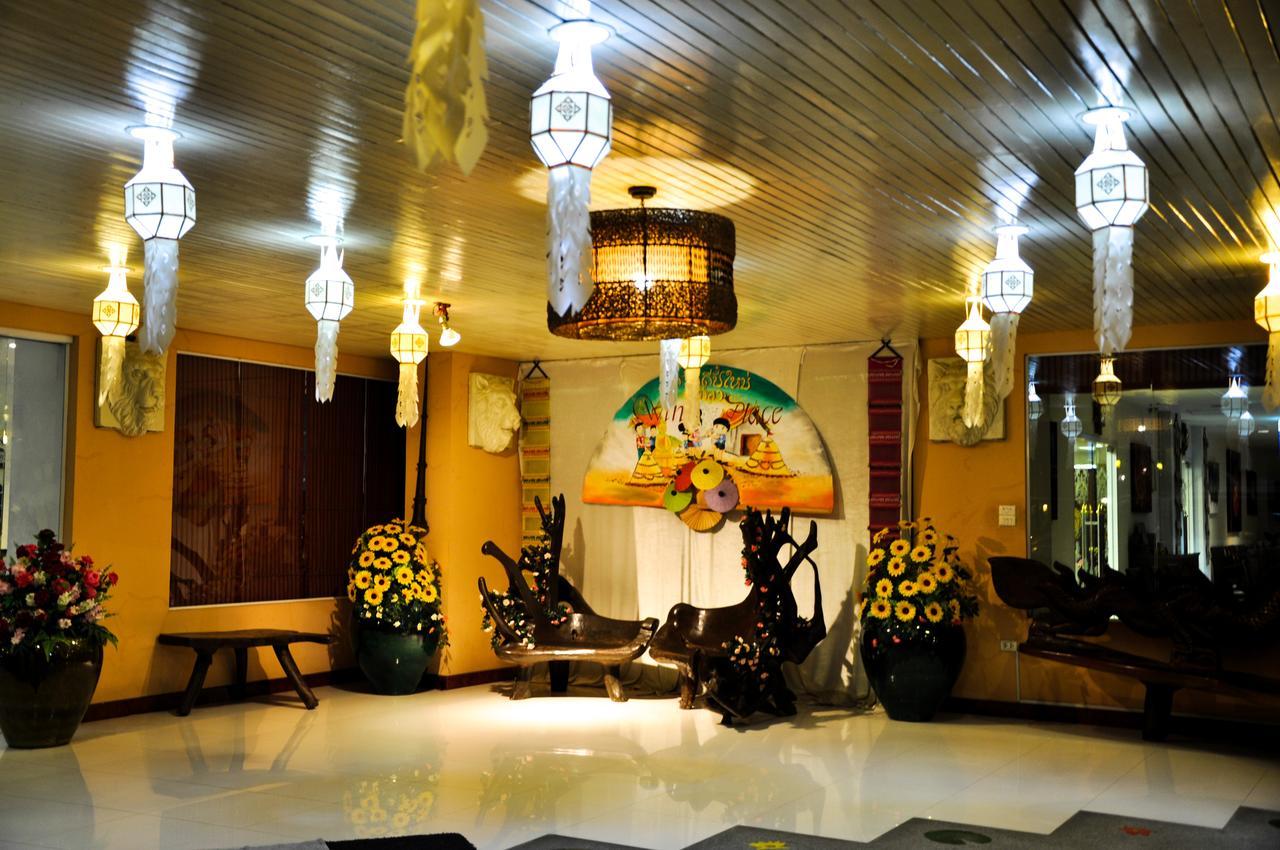 Win Place Hotel Чіангмай Екстер'єр фото