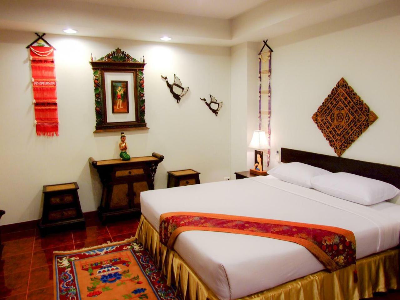 Win Place Hotel Чіангмай Екстер'єр фото